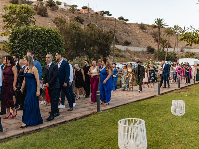 La boda de Adrian y Monica en Telde, Las Palmas 33