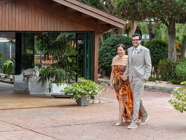 La boda de August y Verònica en Sant Andreu De Llavaneres, Barcelona 1