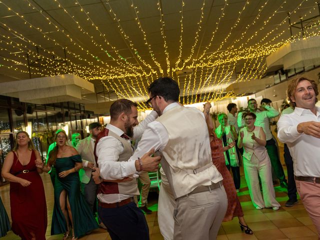 La boda de August y Verònica en Sant Andreu De Llavaneres, Barcelona 32