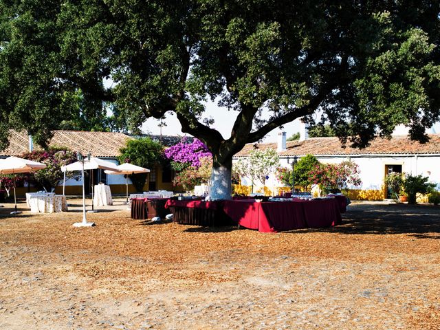 La boda de Alberto y Eva en Navas Del Madroño, Cáceres 20