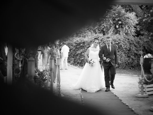 La boda de Manuel y Sara en La Campana, Sevilla 14