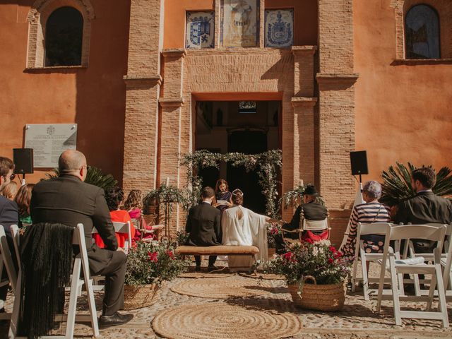 La boda de Cristina y Daniel en La Puebla Del Rio, Sevilla 32