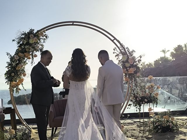 La boda de Eduardo y Melania en Playa Paraiso, Santa Cruz de Tenerife 4