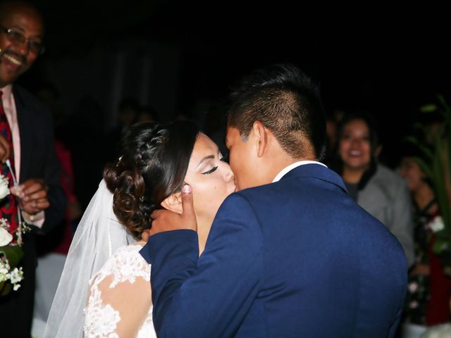 La boda de Jonathan y Magdhen en Puebla De Valles, Guadalajara 4