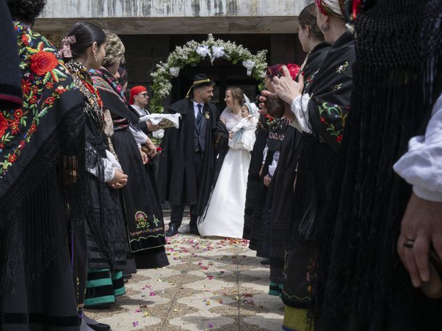 La boda de David y Elena en León, León 1