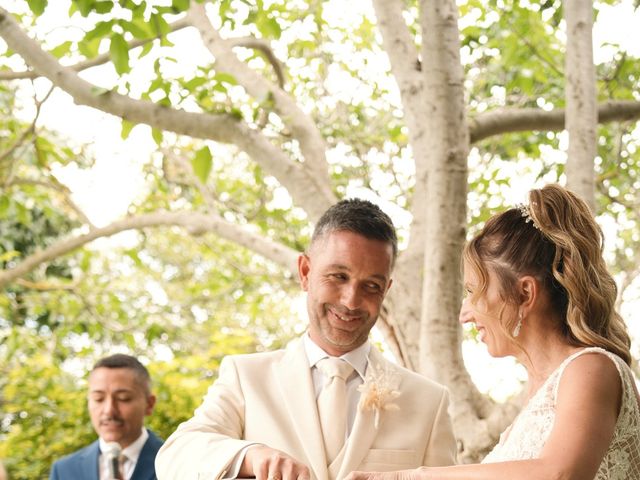 La boda de Óliver y Victoria en Los Realejos, Santa Cruz de Tenerife 47