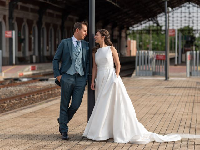 La boda de Miguel y Beatriz en Medina Del Campo, Valladolid 16