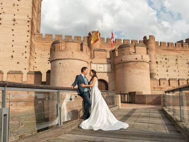 La boda de Miguel y Beatriz en Medina Del Campo, Valladolid 17