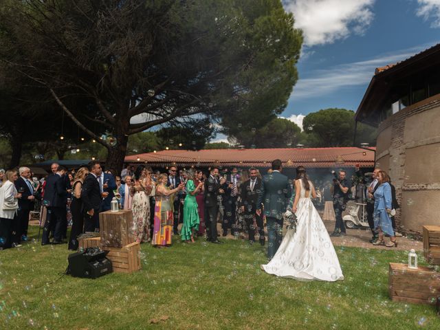 La boda de Miguel y Beatriz en Medina Del Campo, Valladolid 25