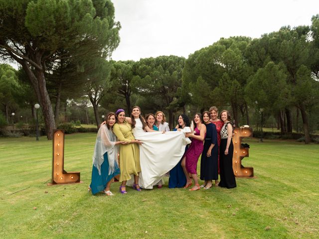 La boda de Miguel y Beatriz en Medina Del Campo, Valladolid 26