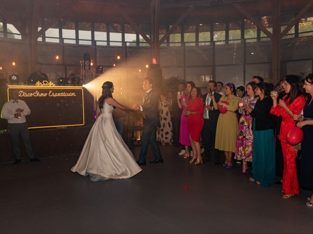 La boda de Miguel y Beatriz en Medina Del Campo, Valladolid 30