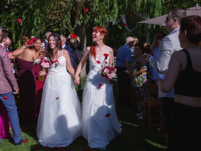 La boda de Patricia  y Esmeralda  en Ivars De Noguera, Lleida 15