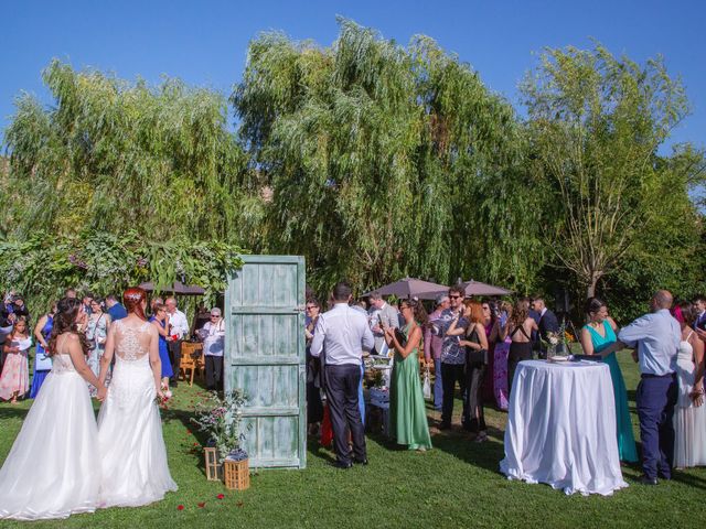 La boda de Patricia  y Esmeralda  en Ivars De Noguera, Lleida 16