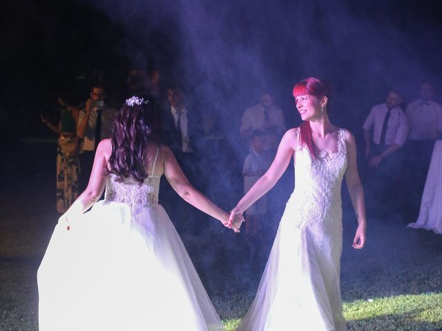 La boda de Patricia  y Esmeralda  en Ivars De Noguera, Lleida 2