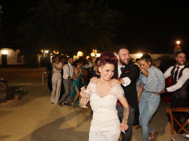 La boda de Pili y Iratxe en Palomares Del Rio, Sevilla 29