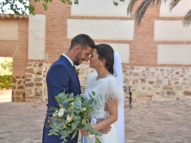 La boda de Juan Carlos y Mª Victoria en Moral De Calatrava, Ciudad Real 34