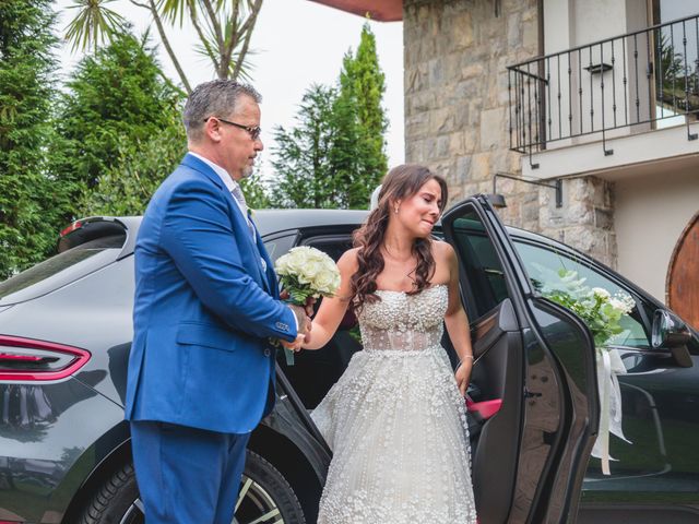 La boda de David y Barbara en Gijón, Asturias 15