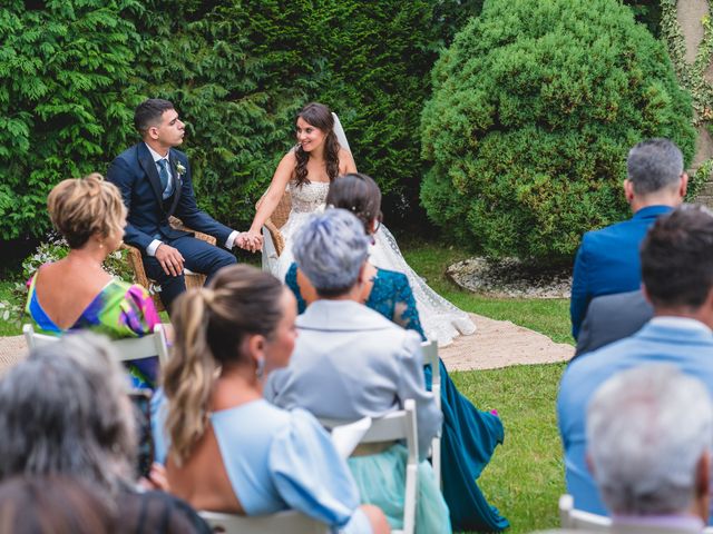 La boda de David y Barbara en Gijón, Asturias 24