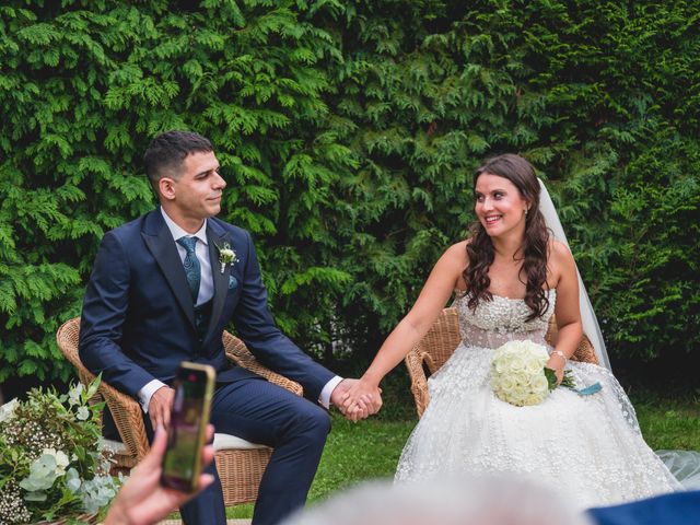 La boda de David y Barbara en Gijón, Asturias 28