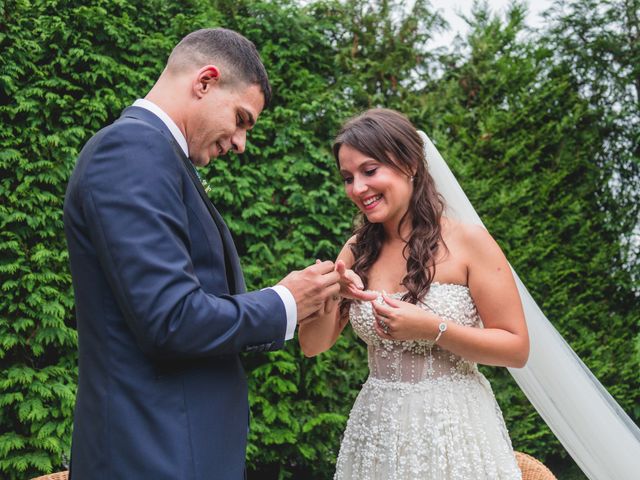 La boda de David y Barbara en Gijón, Asturias 34