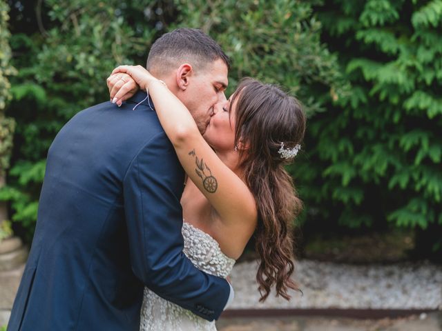 La boda de David y Barbara en Gijón, Asturias 42