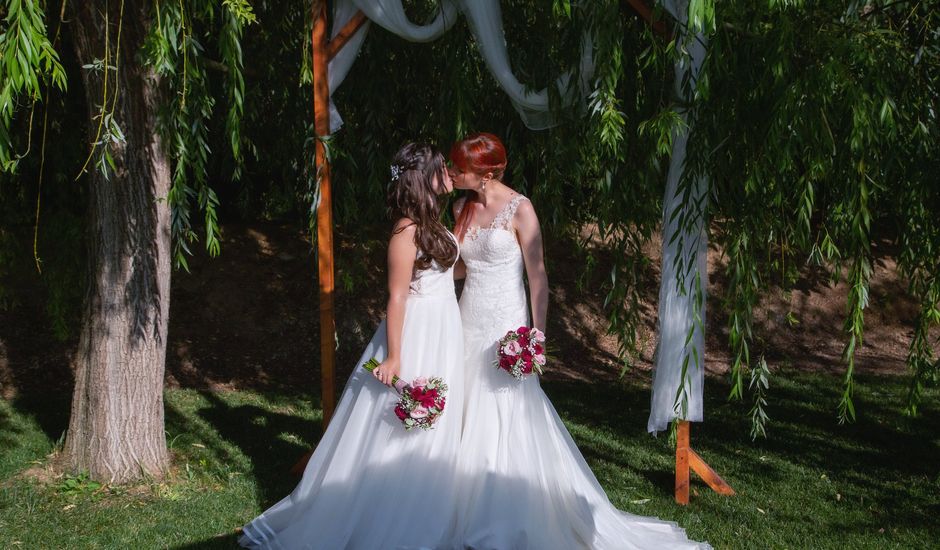 La boda de Patricia  y Esmeralda  en Ivars De Noguera, Lleida