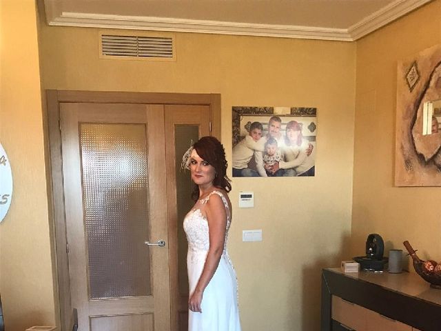 La boda de Roberto  y Jess  en Catral, Alicante 4