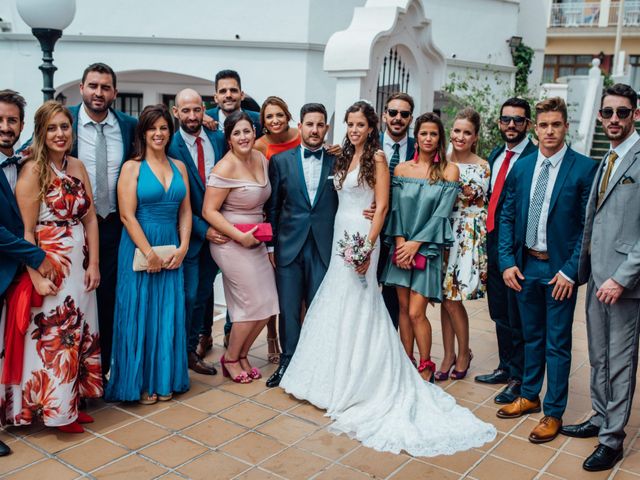 La boda de Alejandro y Jennifer en Nerja, Málaga 6