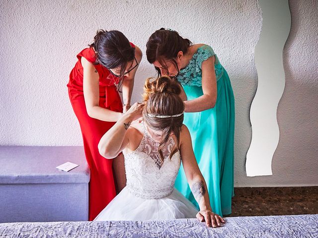 La boda de Gabi y Ana en Castelló/castellón De La Plana, Castellón 16