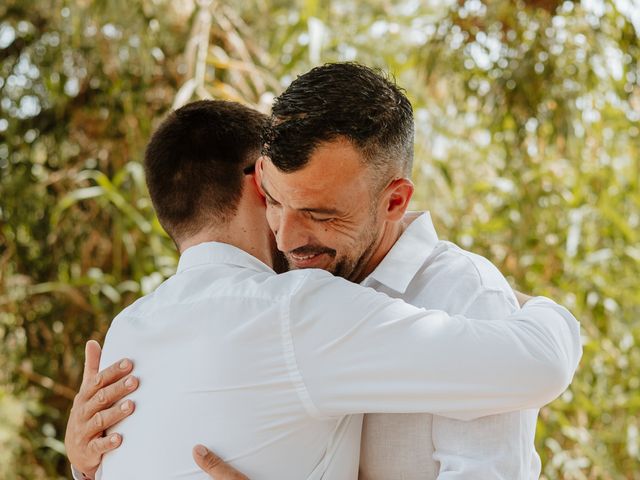 La boda de Cesar y Carolina en La/villajoyosa Vila Joiosa, Alicante 6