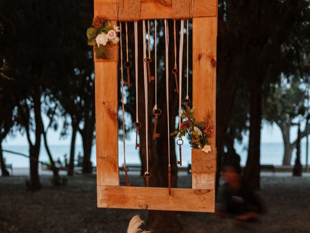 La boda de Cesar y Carolina en La/villajoyosa Vila Joiosa, Alicante 20