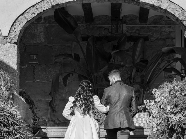 La boda de Toni y Ouissal en El Bruc, Barcelona 22