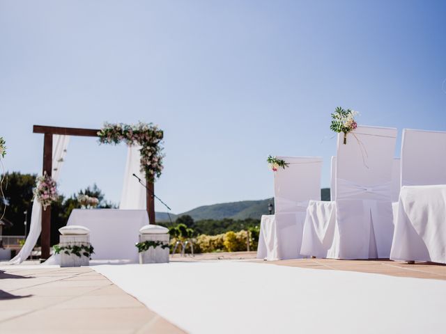 La boda de Aitor y Patricia en Santa Eularia Des Riu, Islas Baleares 11