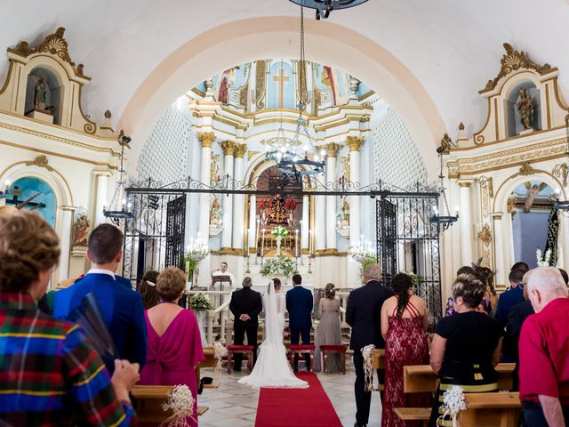 La boda de David y Carmen en Burguillos Del Cerro, Badajoz 26