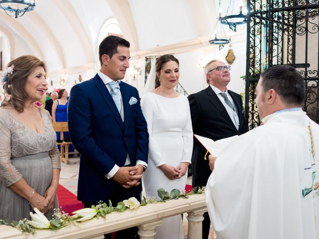 La boda de David y Carmen en Burguillos Del Cerro, Badajoz 28