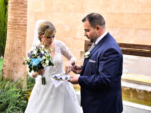 La boda de Arantxa y Eduardo en Otura, Granada 35