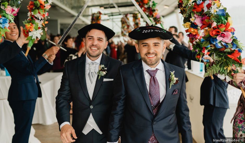 La boda de Diego y Mikel en Yanci/igantzi, Navarra