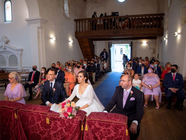 La boda de Josín y Sara en Oviedo, Asturias 24