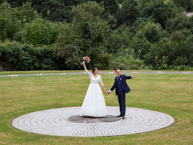 La boda de Josín y Sara en Oviedo, Asturias 36