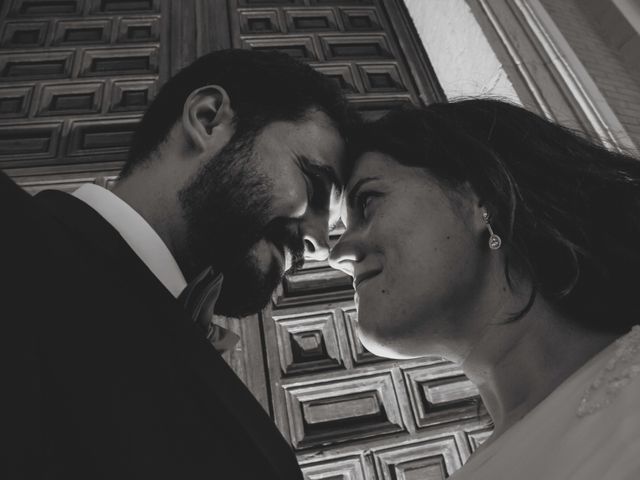 La boda de Carlos y Marta en Chinchon, Madrid 28