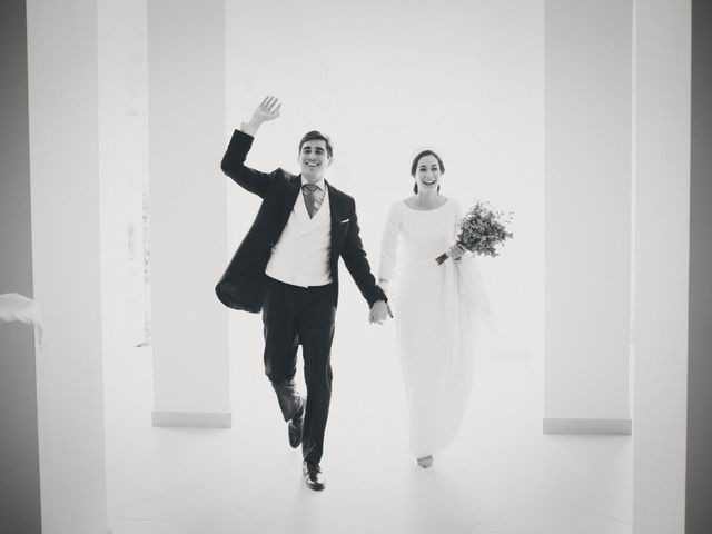 La boda de Juan y Luz María en Alcala De Guadaira, Sevilla 97