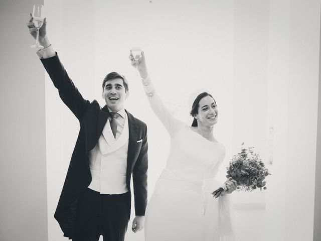 La boda de Juan y Luz María en Alcala De Guadaira, Sevilla 99