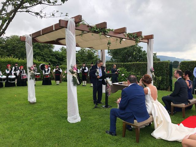 La boda de Miguel y Bárbara en Villaviciosa, Asturias 26
