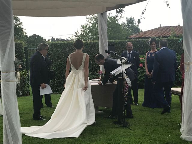 La boda de Miguel y Bárbara en Villaviciosa, Asturias 33