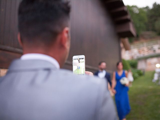 La boda de Alejandro y Vanesa en Sant Fruitos De Bages, Barcelona 32