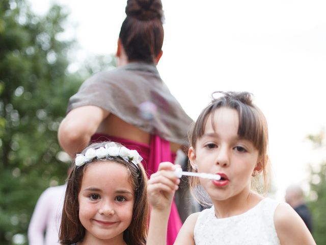 La boda de Alejandro y Vanesa en Sant Fruitos De Bages, Barcelona 23