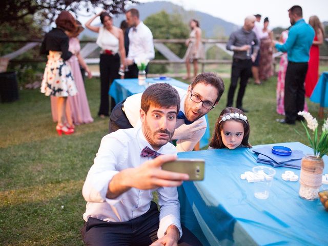 La boda de Alejandro y Vanesa en Sant Fruitos De Bages, Barcelona 34