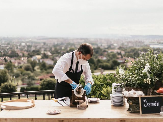 La boda de Ástor y Carmen en Gijón, Asturias 20