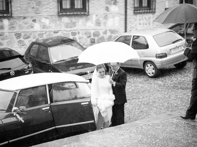 La boda de Adrian y Paula en Toledo, Toledo 22