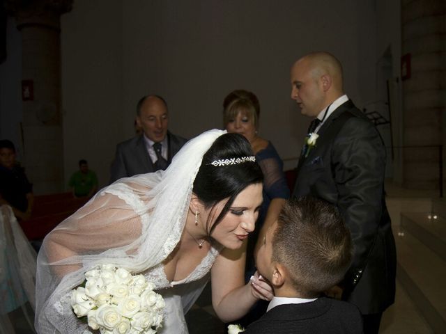 La boda de Jonathan y Estefania en Santa Coloma De Gramenet, Barcelona 11